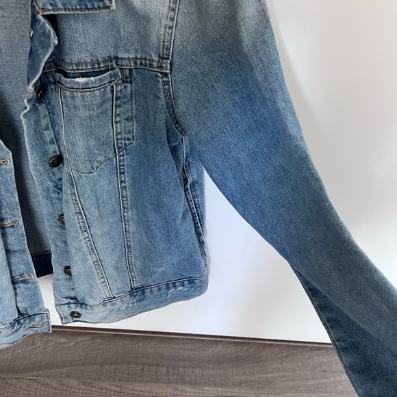 ANTHROPOLOGIE JEAN JACKET - Picture 3 of 5